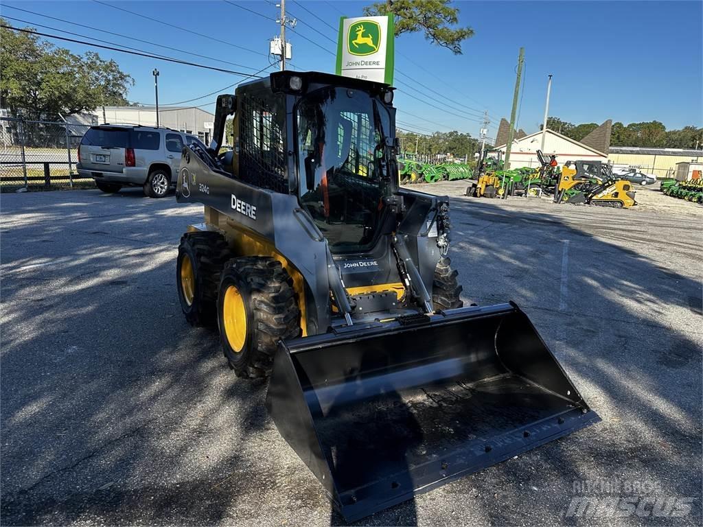 John Deere 324G Minicargadoras
