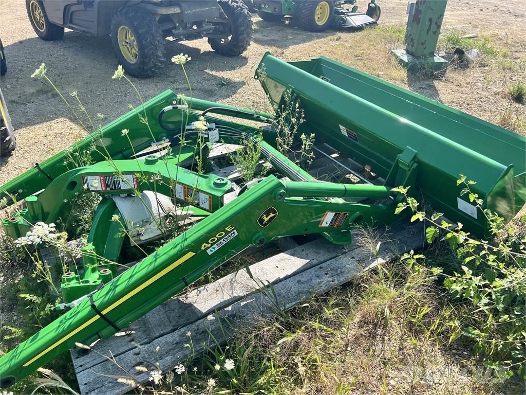 John Deere 400E Tractores