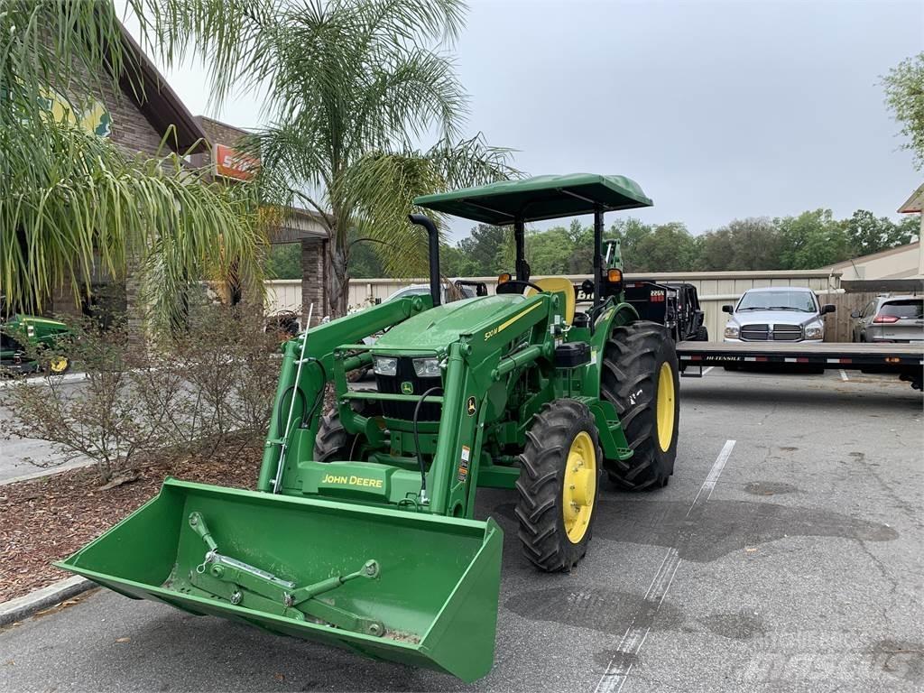 John Deere 5045E Tractores