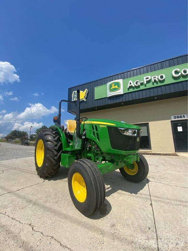 John Deere 5050E Tractores