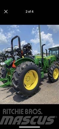John Deere 5060E Tractores