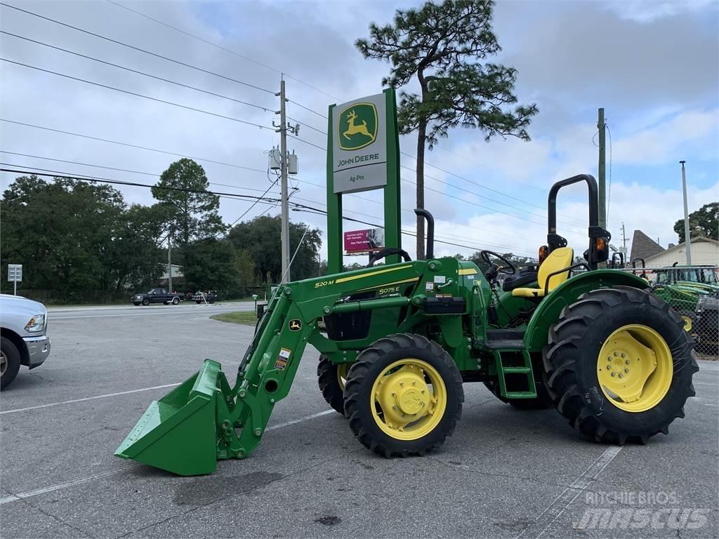 John Deere 5075E Tractores