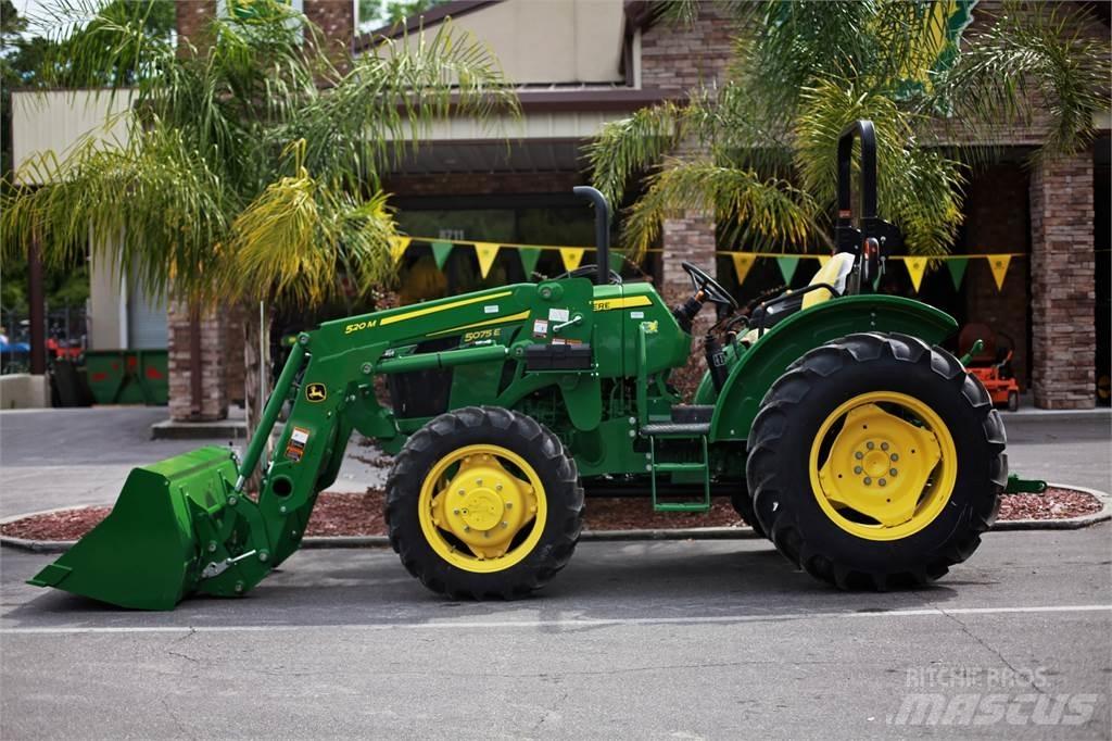 John Deere 5075E Tractores