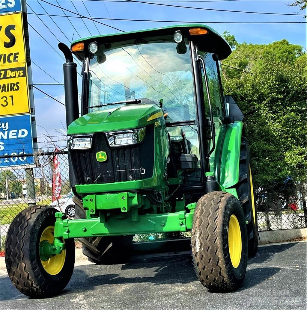 John Deere 5075E Tractores