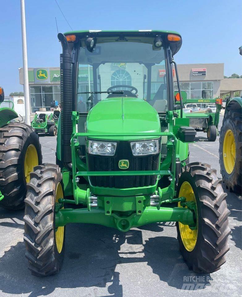 John Deere 5075E Tractores