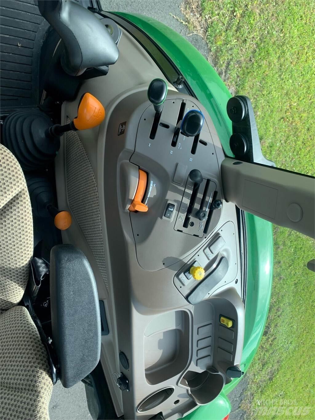 John Deere 5090E Tractores