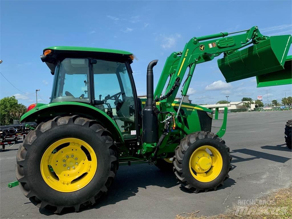 John Deere 5090E Tractores