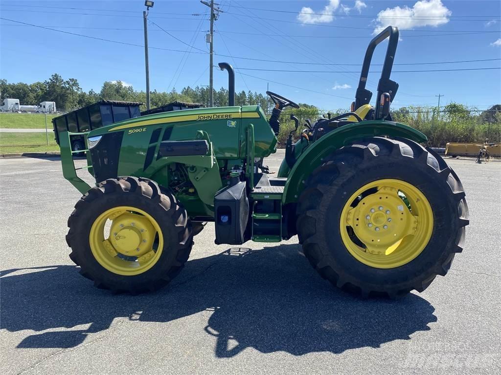 John Deere 5090E Tractores