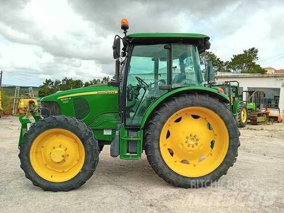 John Deere 5090R Tractores