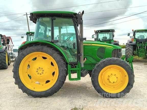 John Deere 5090R Tractores