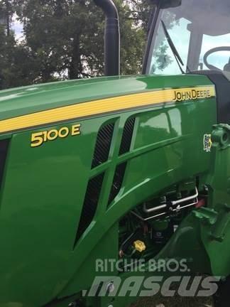 John Deere 5100E Tractores