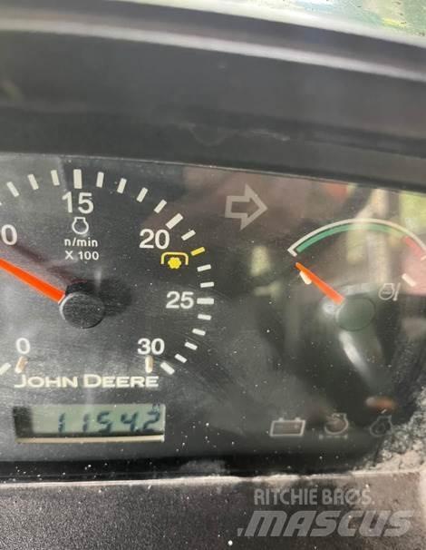 John Deere 5205 Tractores
