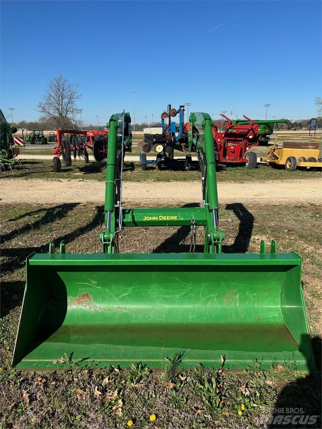 John Deere 600R Tractores