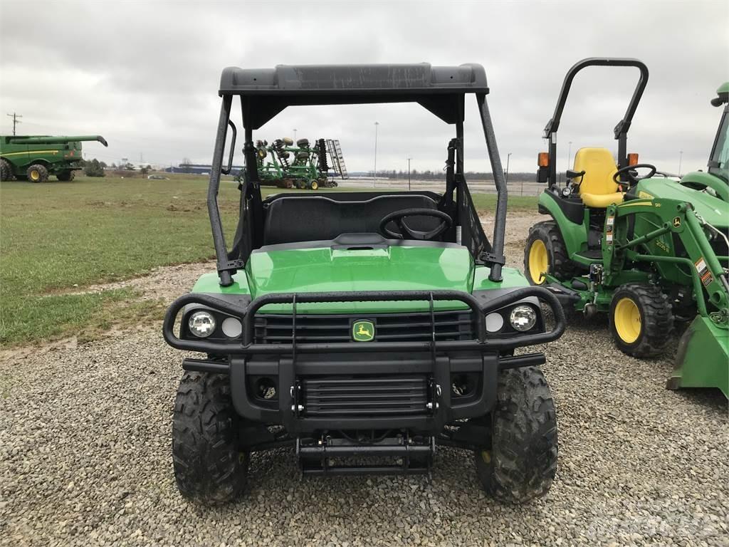 John Deere 615E Maquinaria para servicios públicos