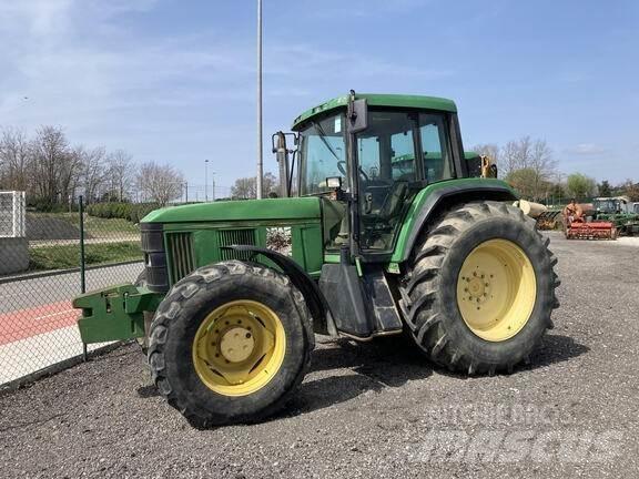 John Deere 6910 Tractores