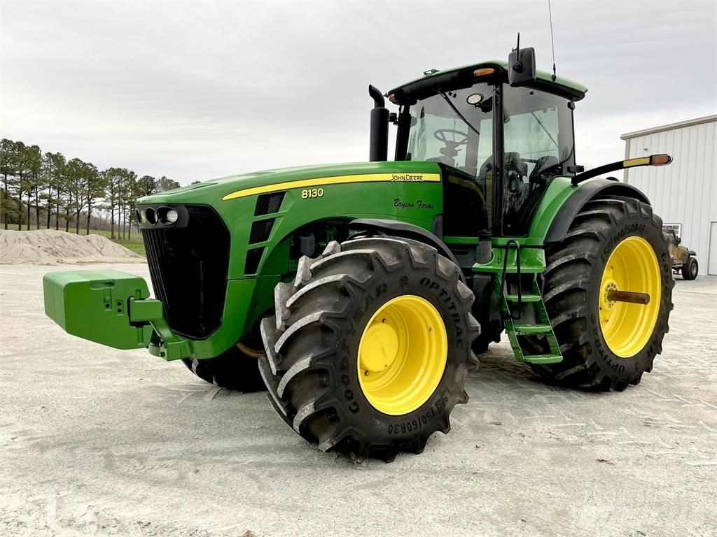 John Deere 8130 Tractores