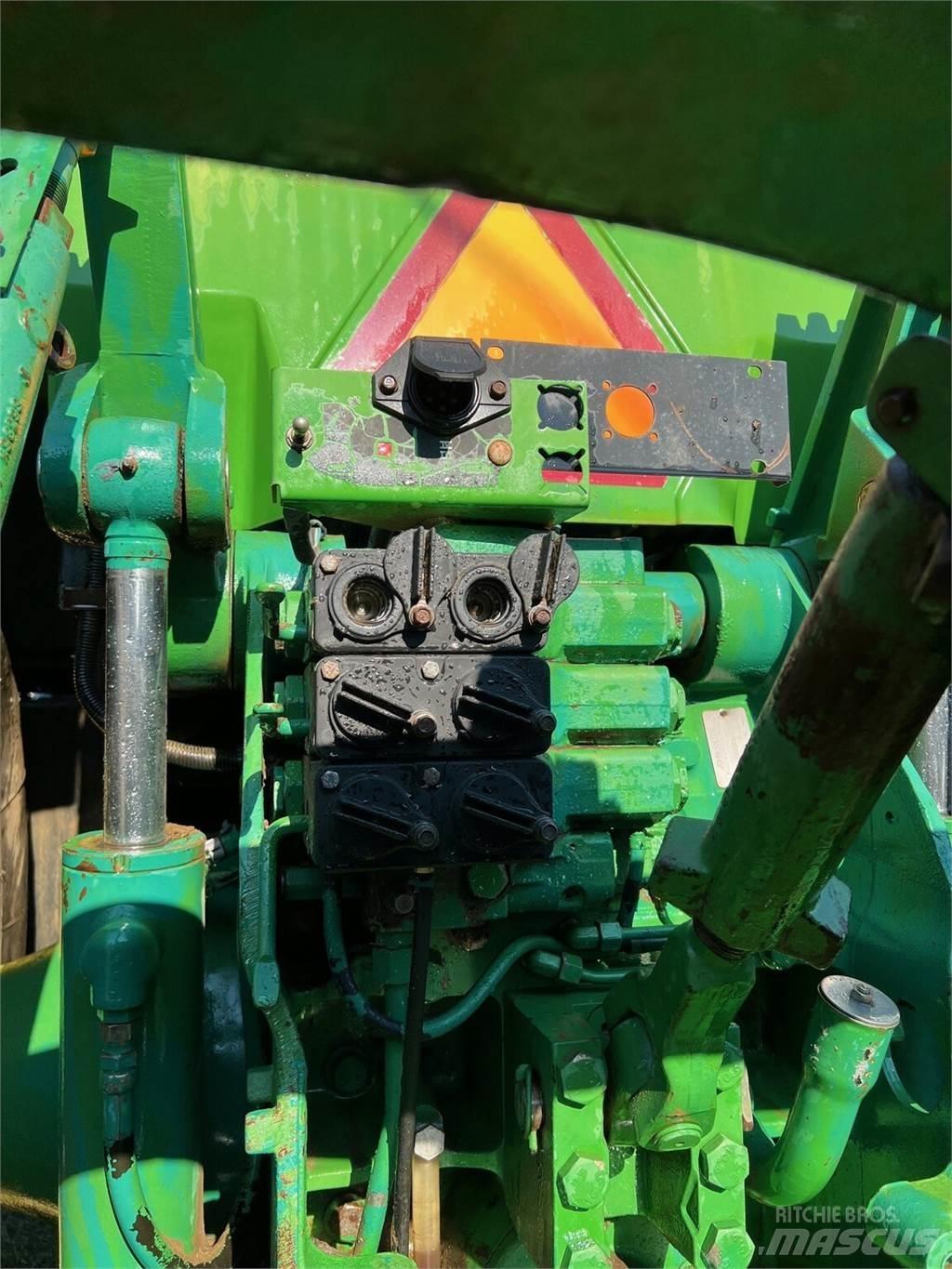 John Deere 8200 Tractores