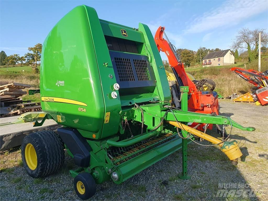 John Deere 854 Rotoempacadoras
