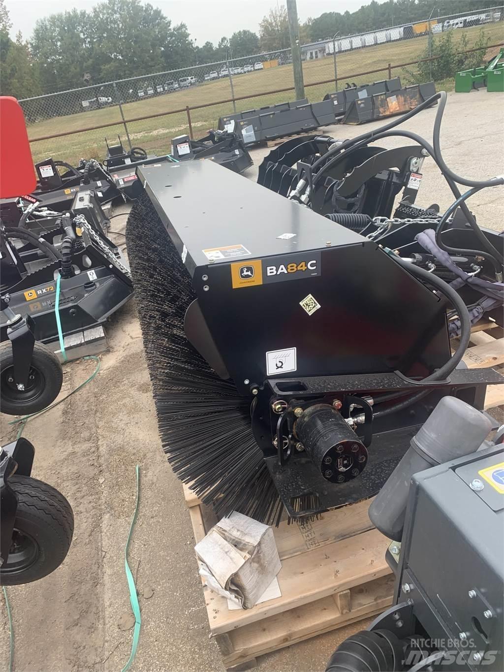 John Deere BA84C Construcción - Otros