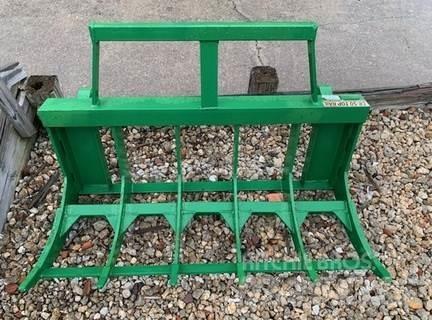 John Deere CR50 Pinzas