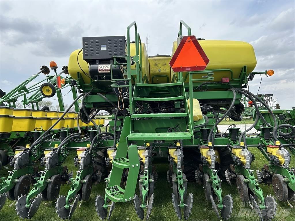 John Deere DB60 Plantadoras