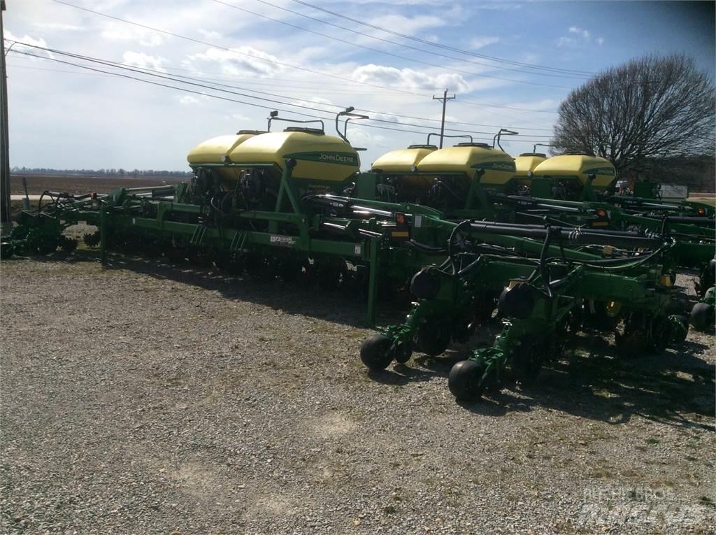 John Deere DR18 Plantadoras