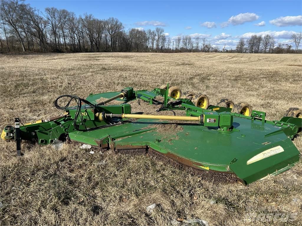 John Deere R20 Desmenuzadoras, cortadoras y desenrolladoras de pacas