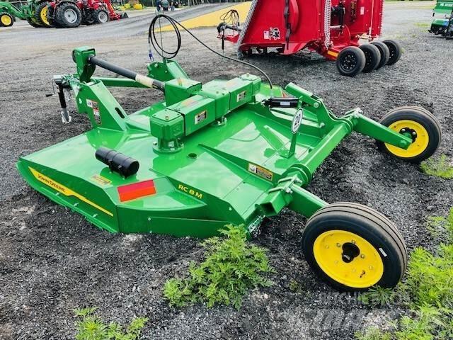 John Deere RC8M Desmenuzadoras, cortadoras y desenrolladoras de pacas