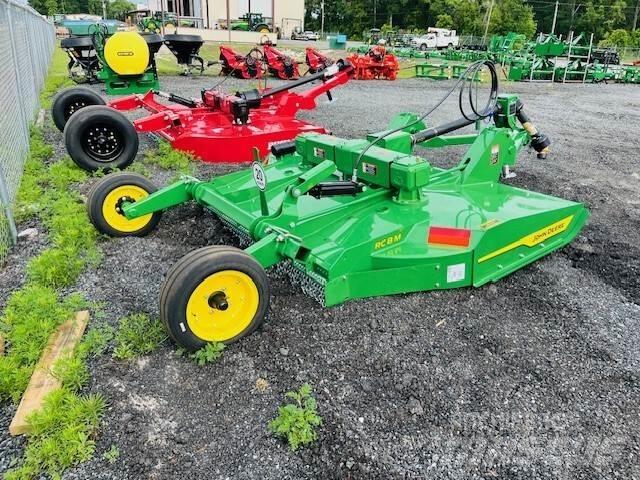 John Deere RC8M Desmenuzadoras, cortadoras y desenrolladoras de pacas