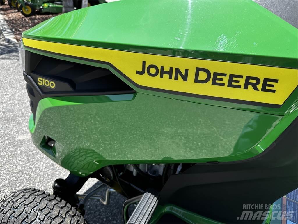 John Deere S100 Tractores corta-césped