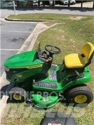John Deere S110 Tractores corta-césped