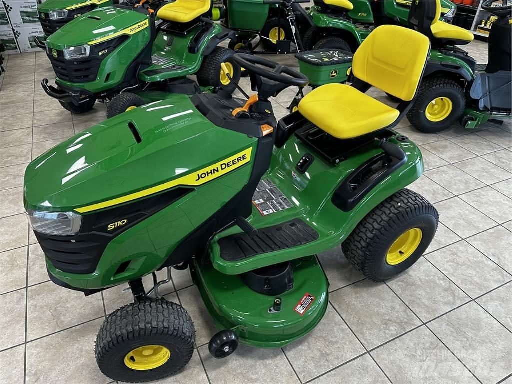 John Deere S110 Tractores corta-césped