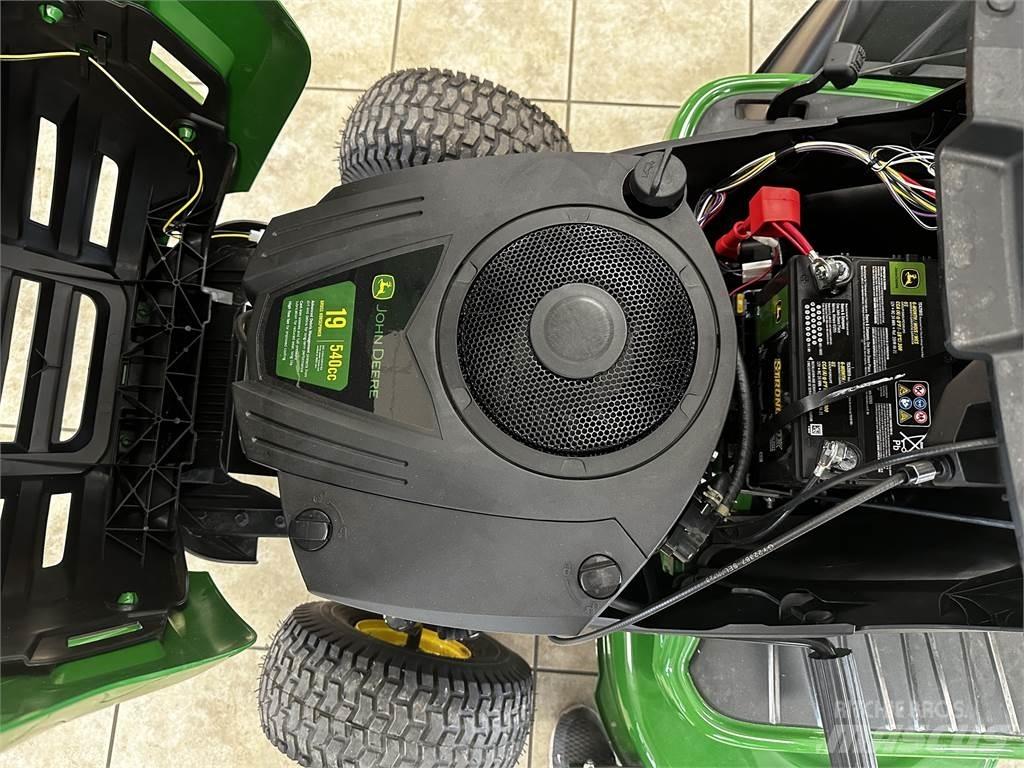 John Deere S110 Tractores corta-césped