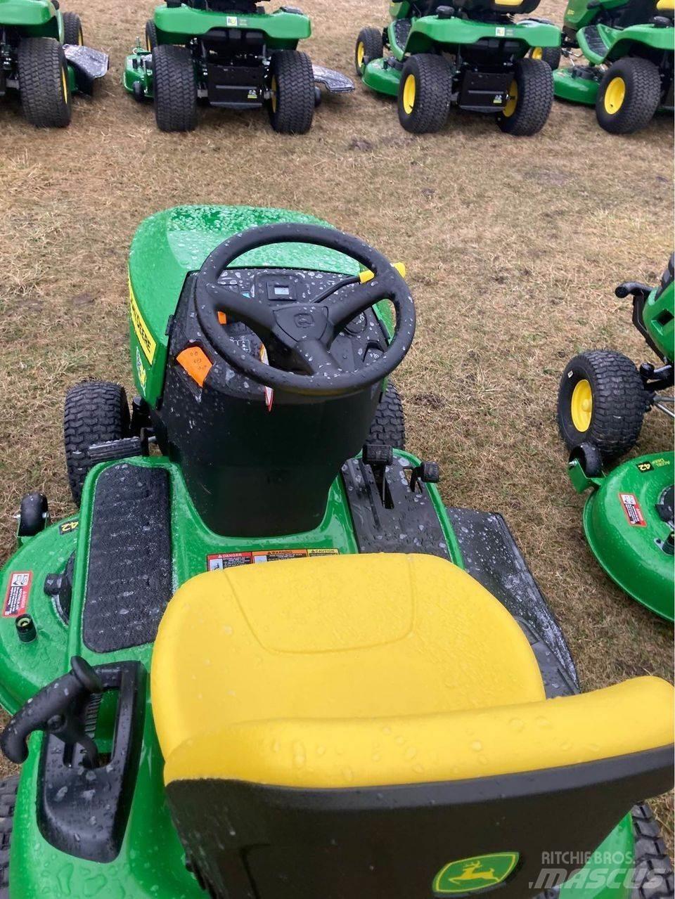 John Deere S120 Tractores corta-césped