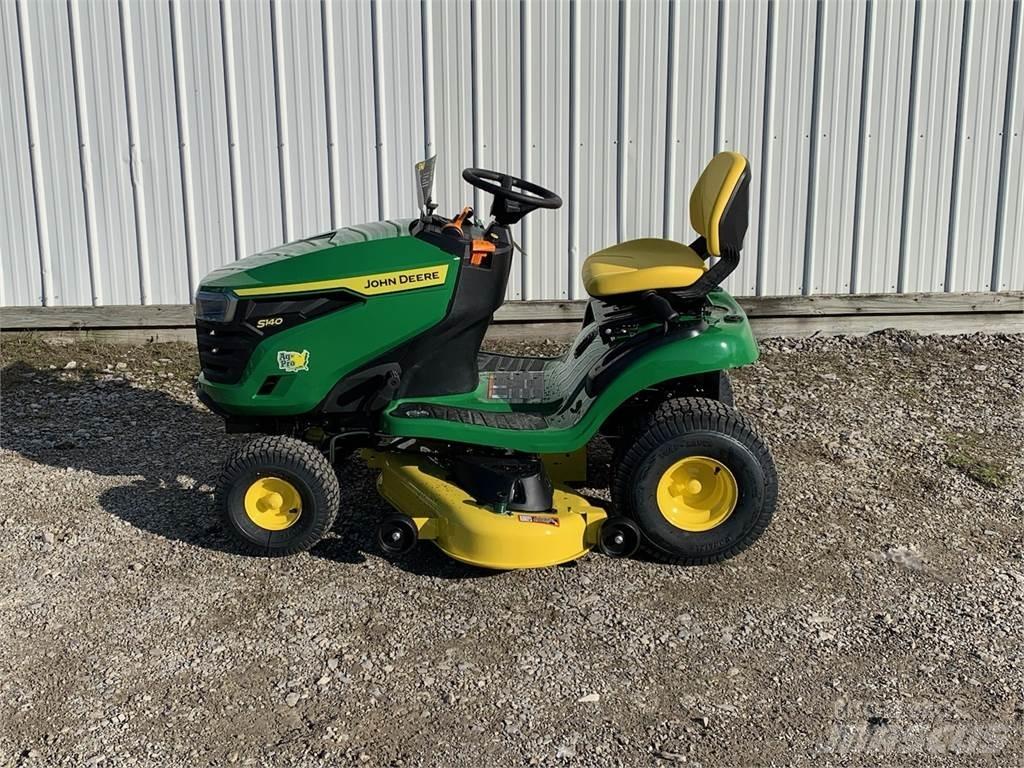 John Deere S140 Tractores corta-césped