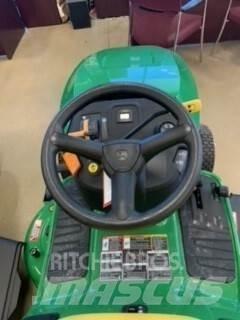 John Deere S220 Tractores corta-césped