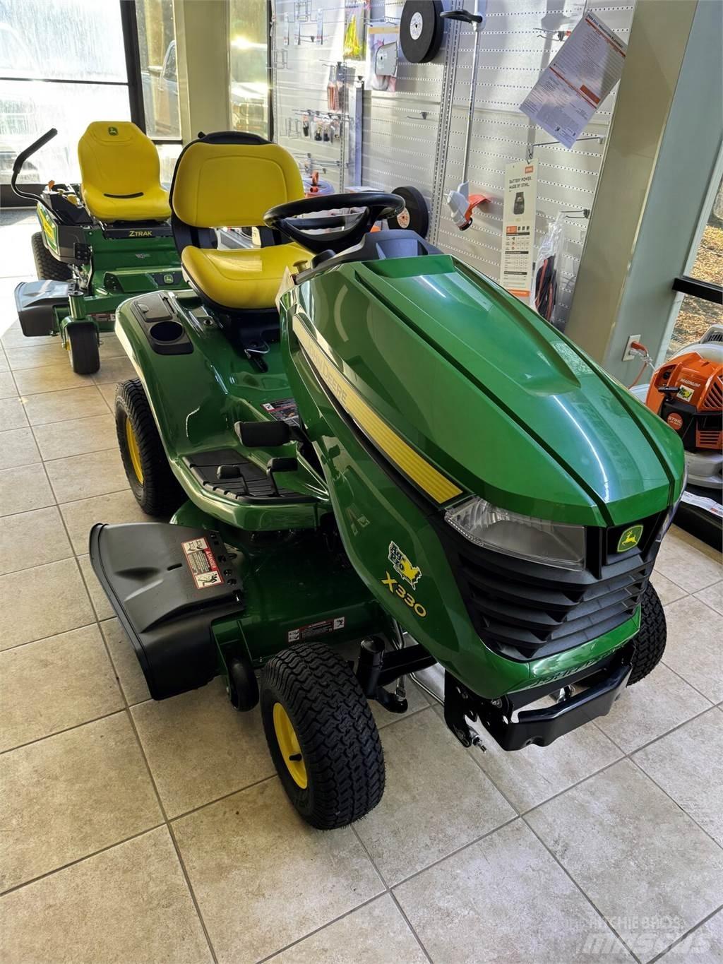 John Deere X330 Tractores compactos
