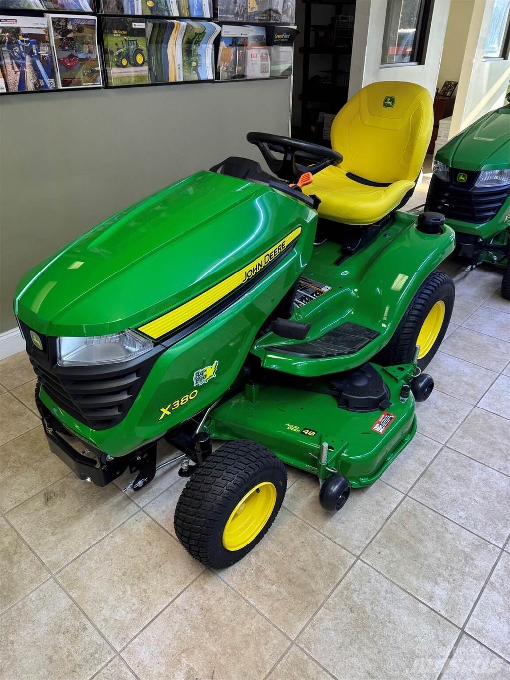 John Deere X380 Tractores compactos