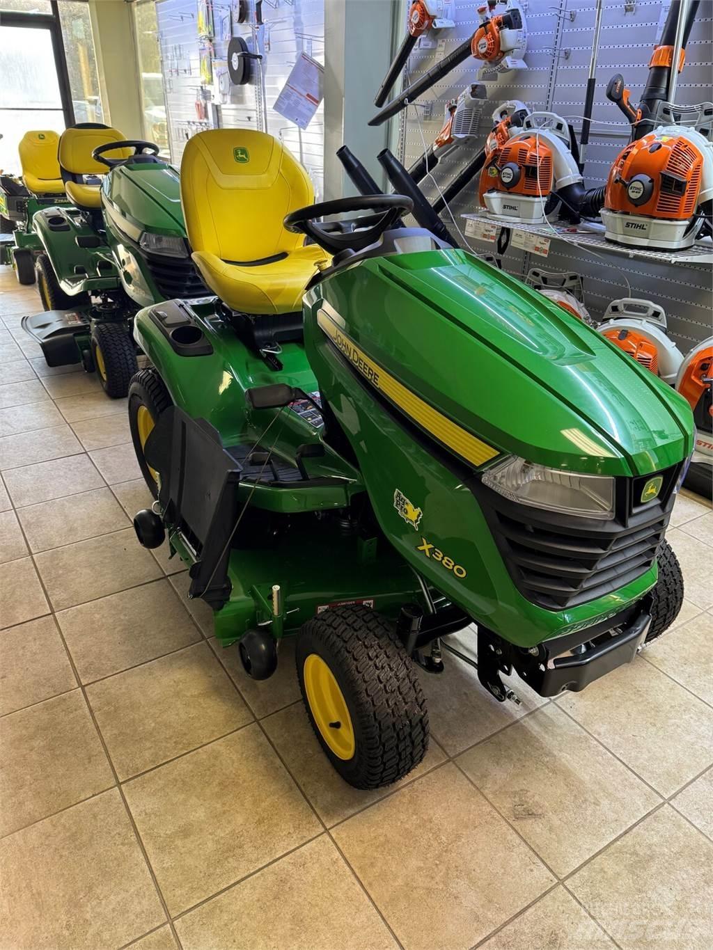 John Deere X380 Tractores compactos