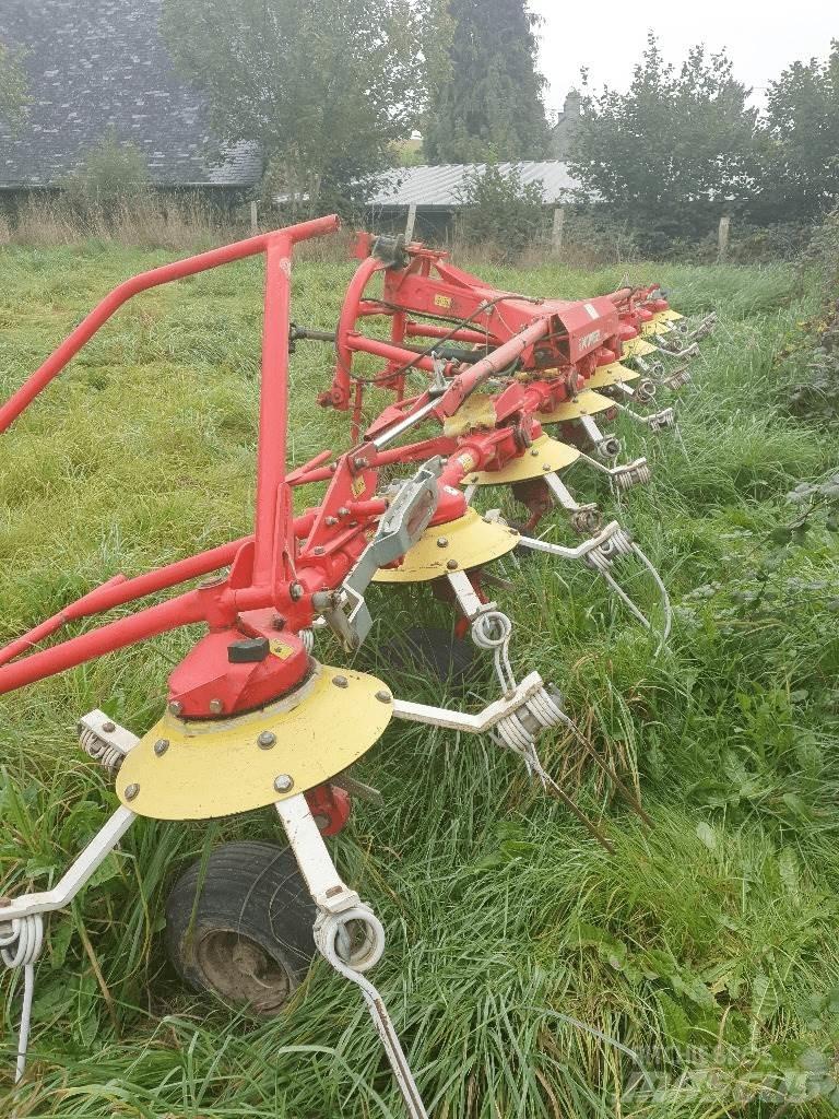 Pöttinger 810N Rastrillos y henificadores