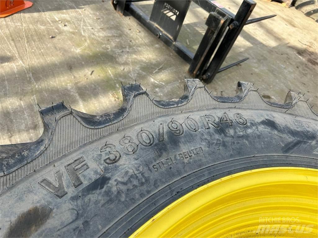  Row Crop Tyres Neumáticos, ruedas y llantas