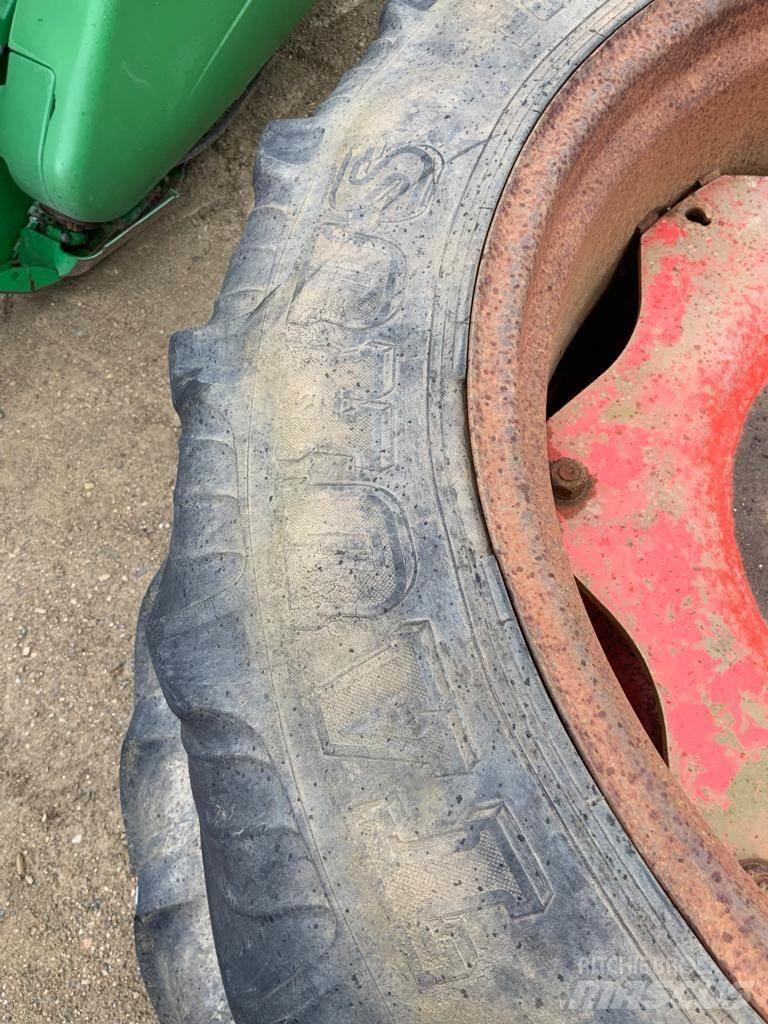  Row Crop Wheels Neumáticos, ruedas y llantas