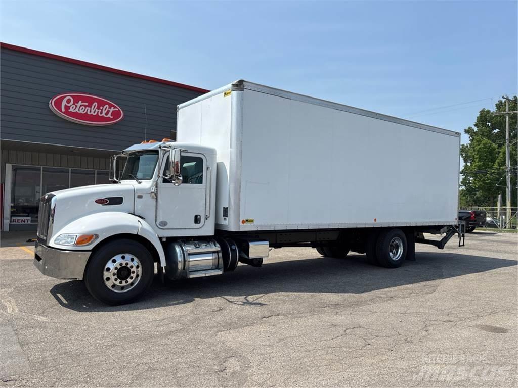 Peterbilt 337 Camiones caja cerrada