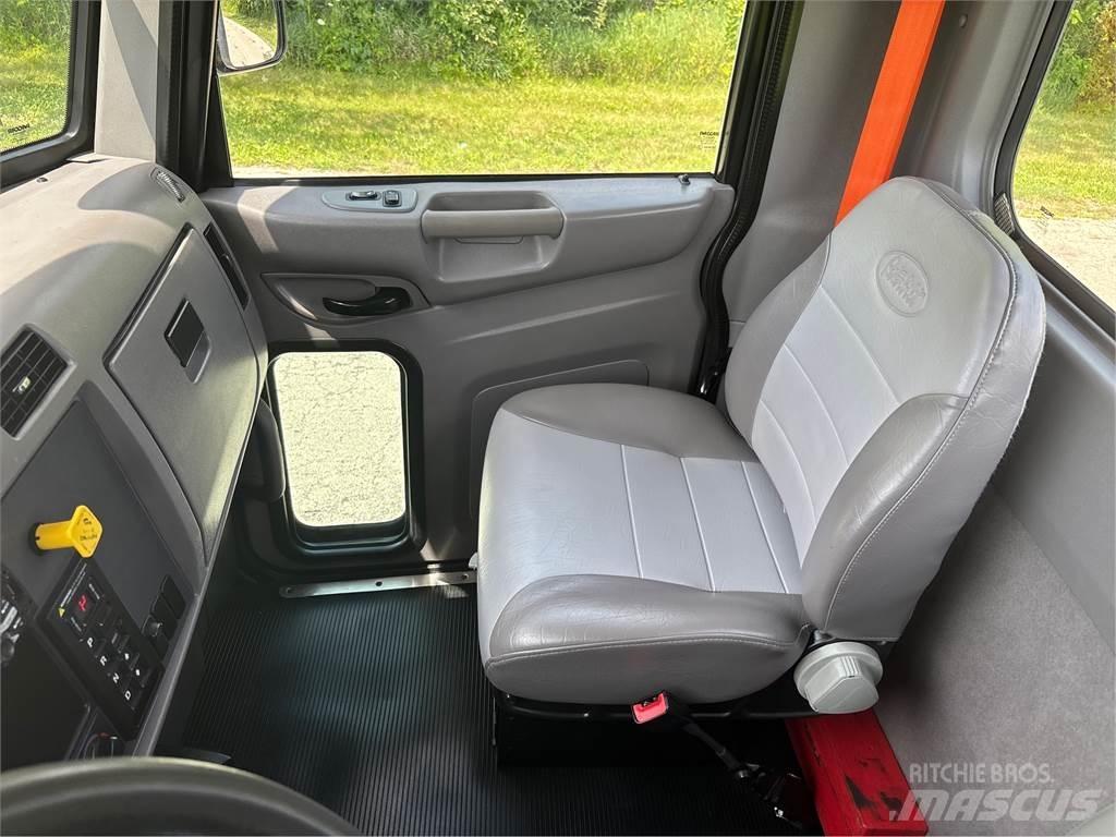 Peterbilt 337 Camiones chasis