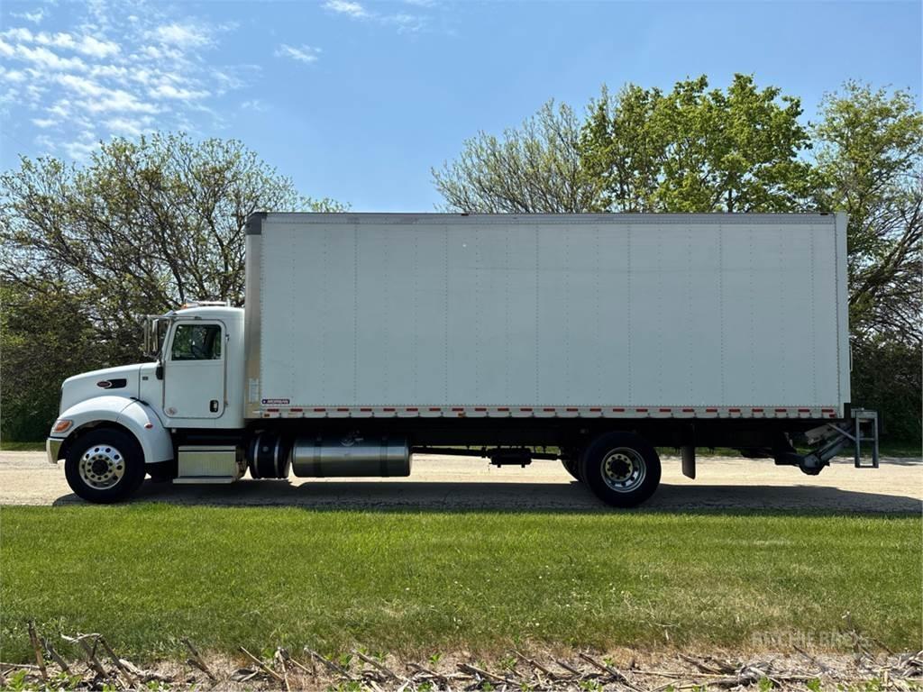 Peterbilt 337 Camiones caja cerrada