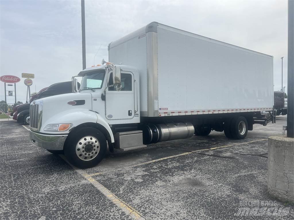 Peterbilt 337 Camiones caja cerrada