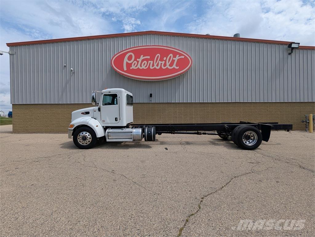 Peterbilt 337 Otros camiones