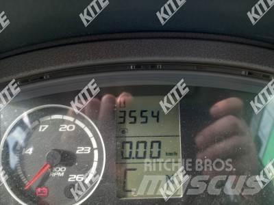 CLAAS Axion 820 Tractores