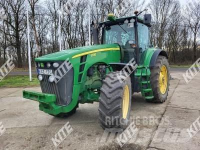 John Deere 8130 Tractores