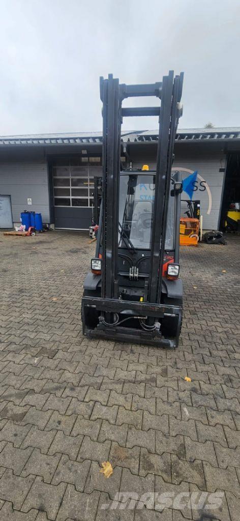 Linde H 30 D-02 Carretillas diesel
